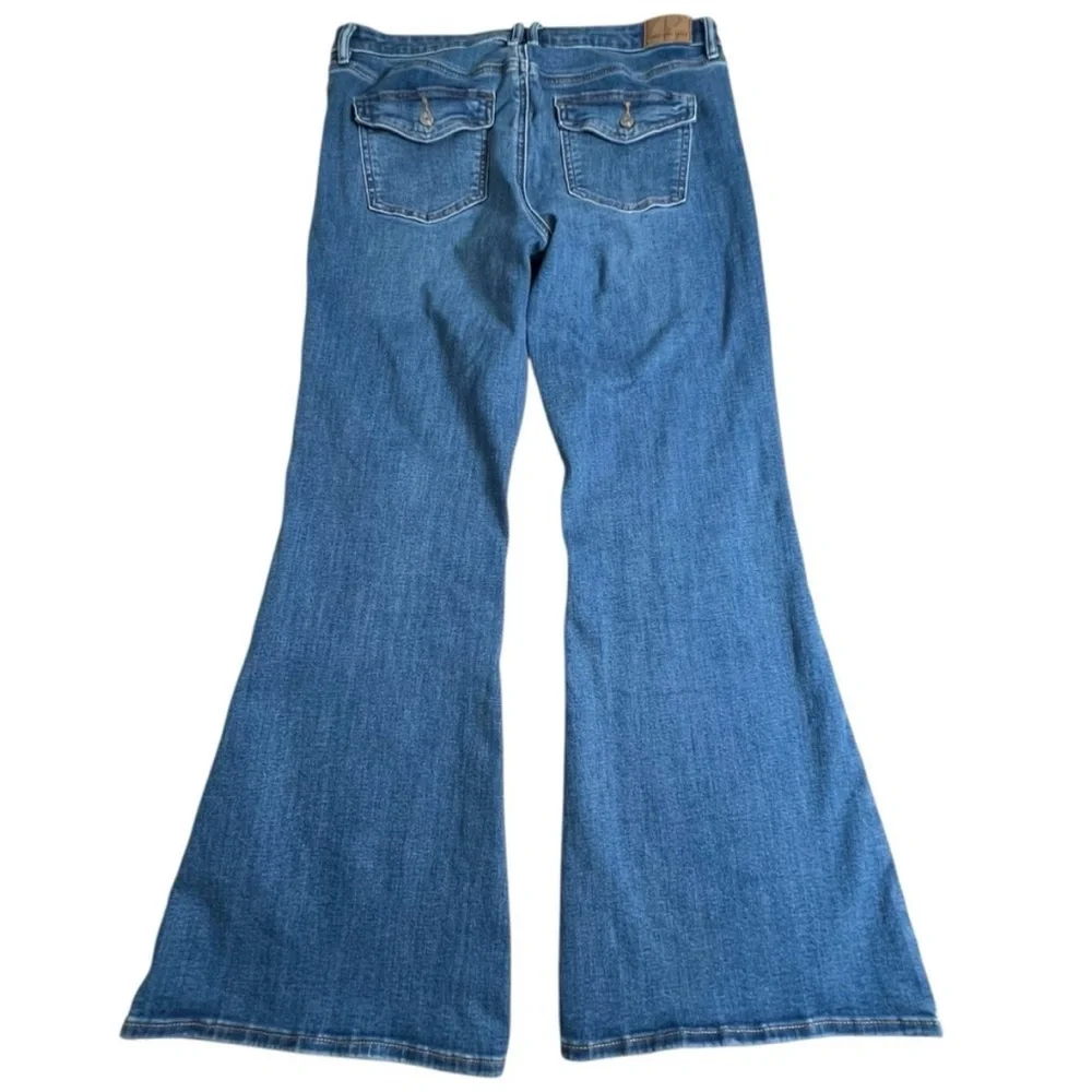 American Eagle Low-Rise Flare Jeans - Picture 2 of 7